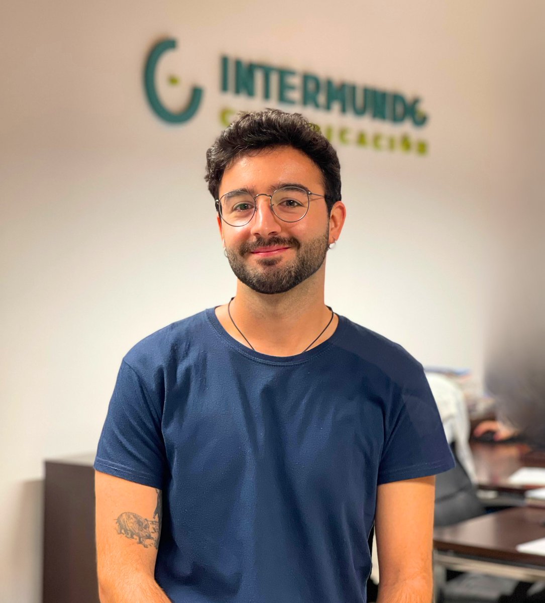 🥳¡Tenemos nueva incorporación en el equipo de #IntermundoComunicación! Carlos llega para aportar nuevas ideas, creatividad y energía a nuestros proyectos. 💡¡Bienvenido a la familia! 🙌

#IntermundoTeam #ComunicaciónCreativa