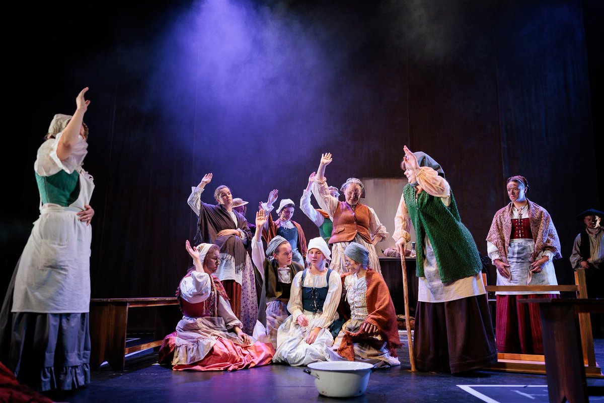 BirmCons's tweet photo. 🎭✨ Opening tonight: The Welkin at @crescenttheatre!  ✨🎭 Shot by @C_J_Kirkpatrick, Lucy Kirkwood's The Welkin transports us back to 1759, where a young woman has been convicted of a particularly gruesome murder, and is sentenced to be hanged. Tickets: https://t.co/HYGytCM4MY https://t.co/eyZINjkq2C