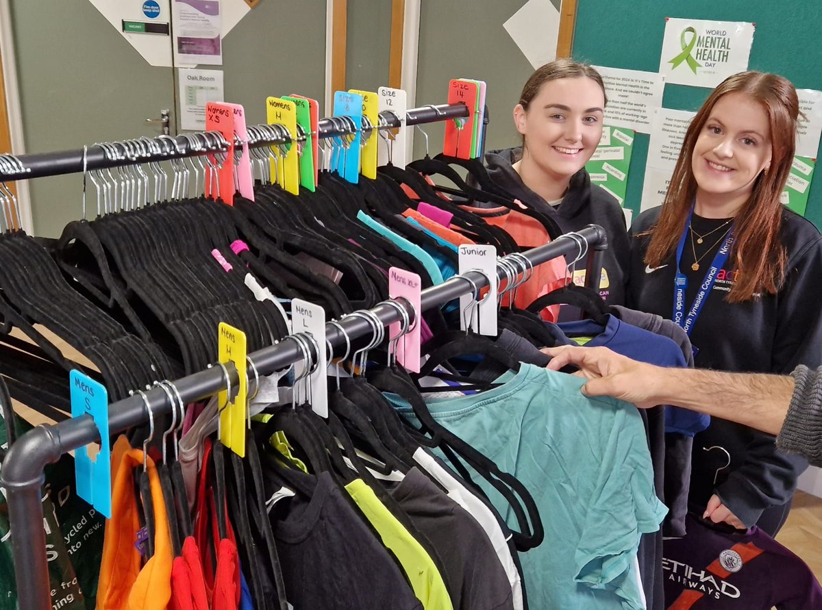 CedarwoodTrust's tweet image. Amy and Jess are at Cedarwood this morning, and every Thursday morning from 10am till 12pm, where you can pick up FREE gym and activewear. TOTALLY FREE!

Maintained by @active_nt and supported by donations from the community. #CedarwoodTrust #KitHub #ActiveNorthTyneside