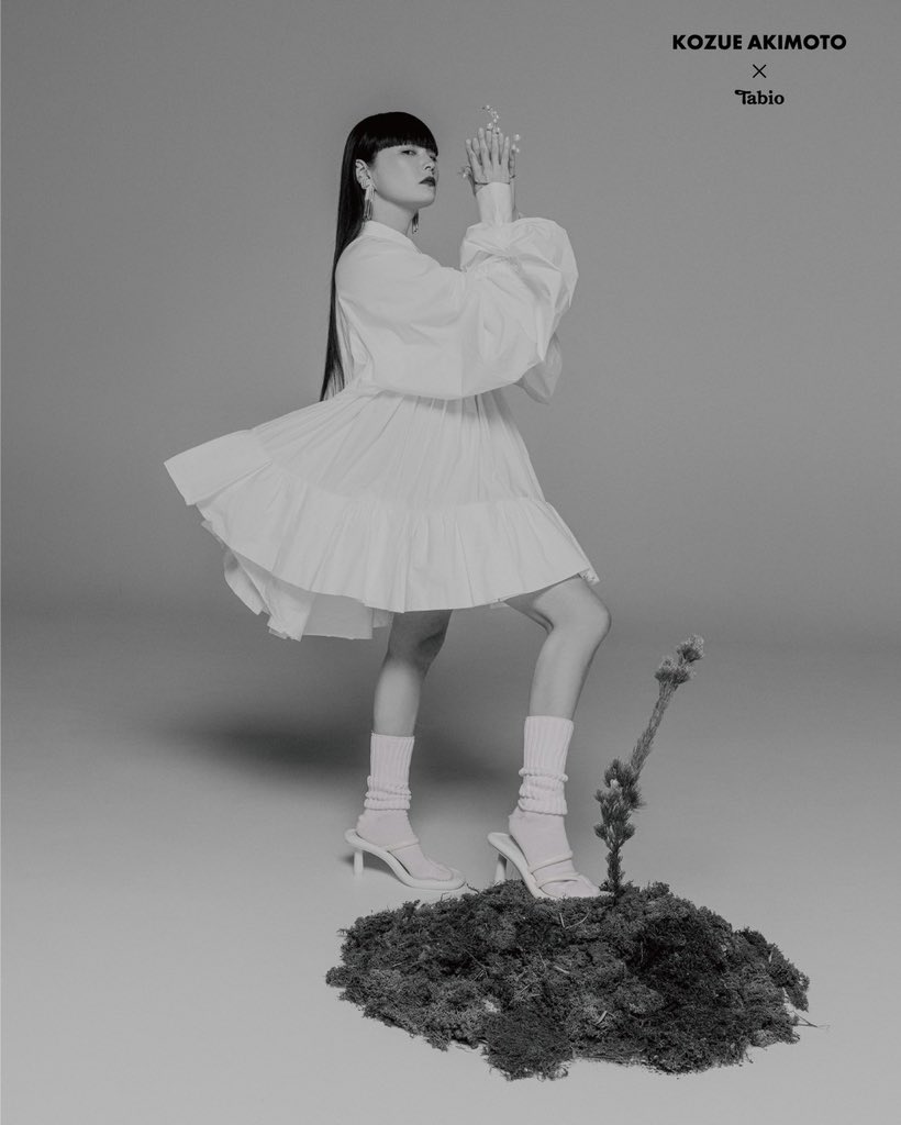 10月11日に発売開始のTabioとのコラボ第3弾😆🧦
発売日当日の11日の12時から、
<a href="/akimoto_kozue/">秋元梢</a> のインスタのアカウントで、商品紹介のインスタライブをします😉❤️