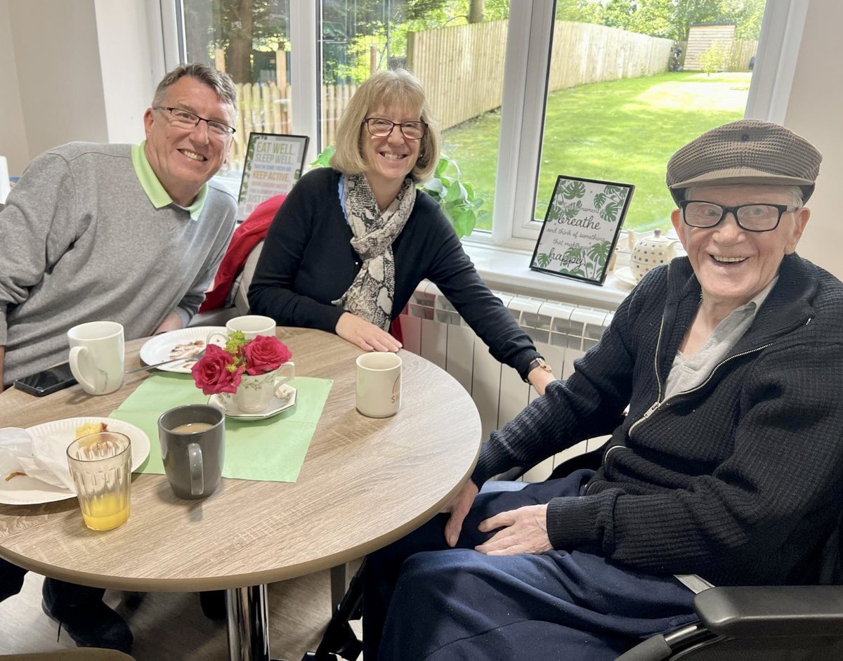 akaricare's tweet photo. We had an amazing coffee morning supporting @macmillancancer raising £200 towards this amazing cause… thank you to everyone that joined us 💚 #macmillancancersupport #hilltoplodge #cancerawareness #care #carehomes #akaricare https://t.co/buWdKyFejC