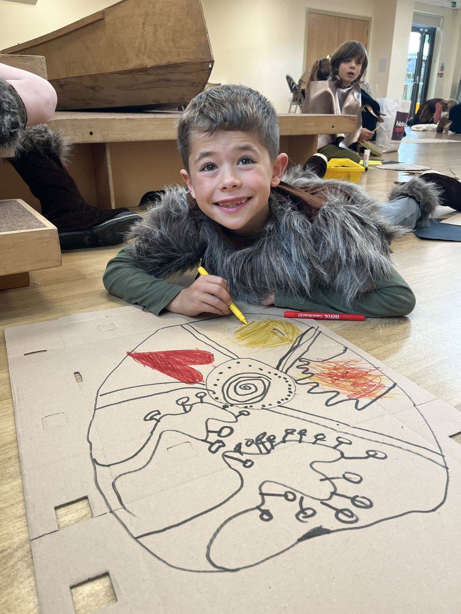 MonktonYear4's tweet photo. Preparing our Viking longship for battle #MonktonYear4 #MonktonInnovate https://t.co/uyiFO6PqLD