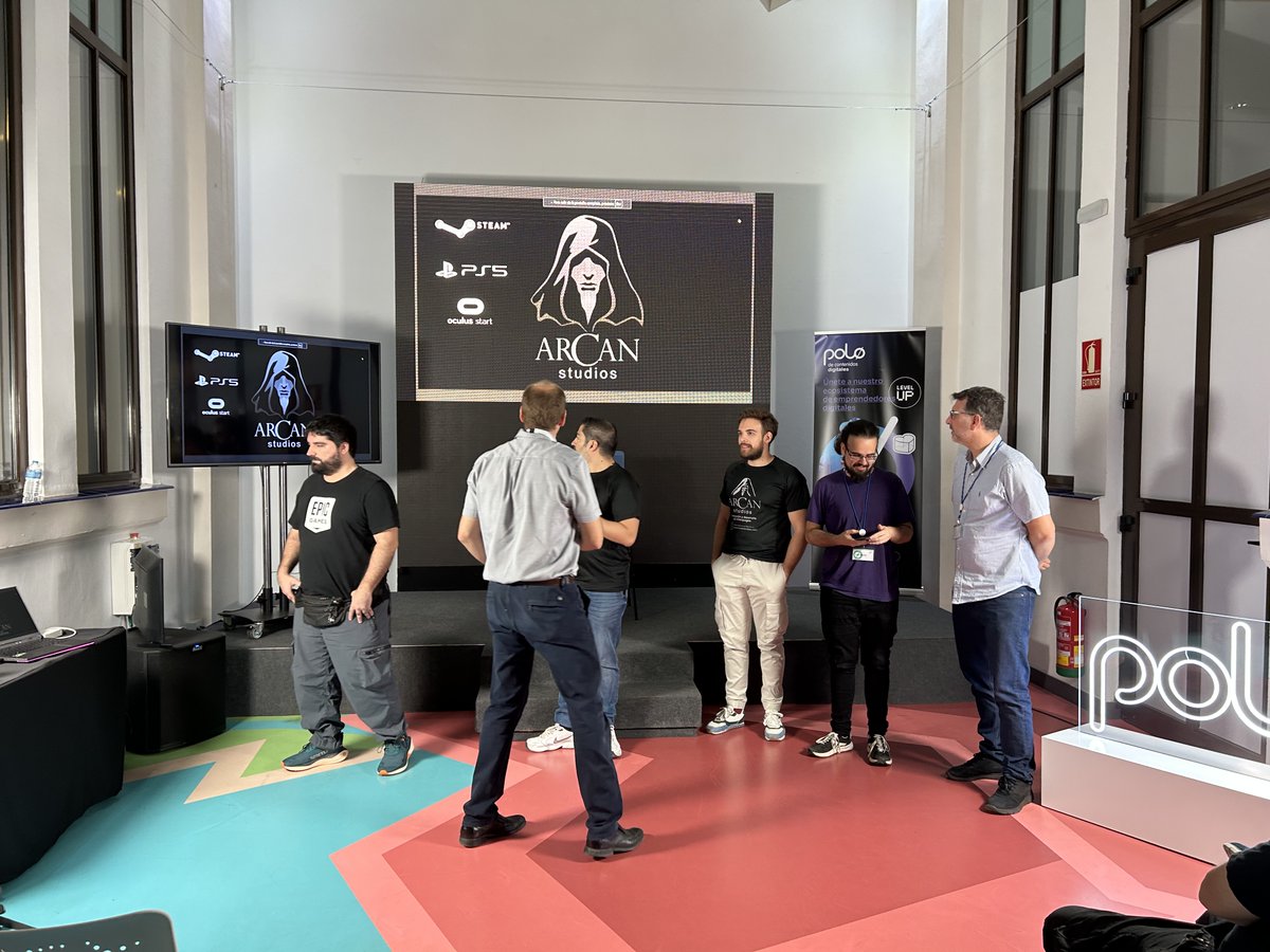 ArcanStudios's tweet photo. Acaba de nacer la comunidad oficial de Unreal Engine para Granada, Arcan Studios tiene el honor de liderarla, y que mejor forma de darnos a conocer que ser presentados por la gran comunidad de Unreal en Malaga. https://t.co/qeh7s0gDjm https://t.co/XC3WlWStzo