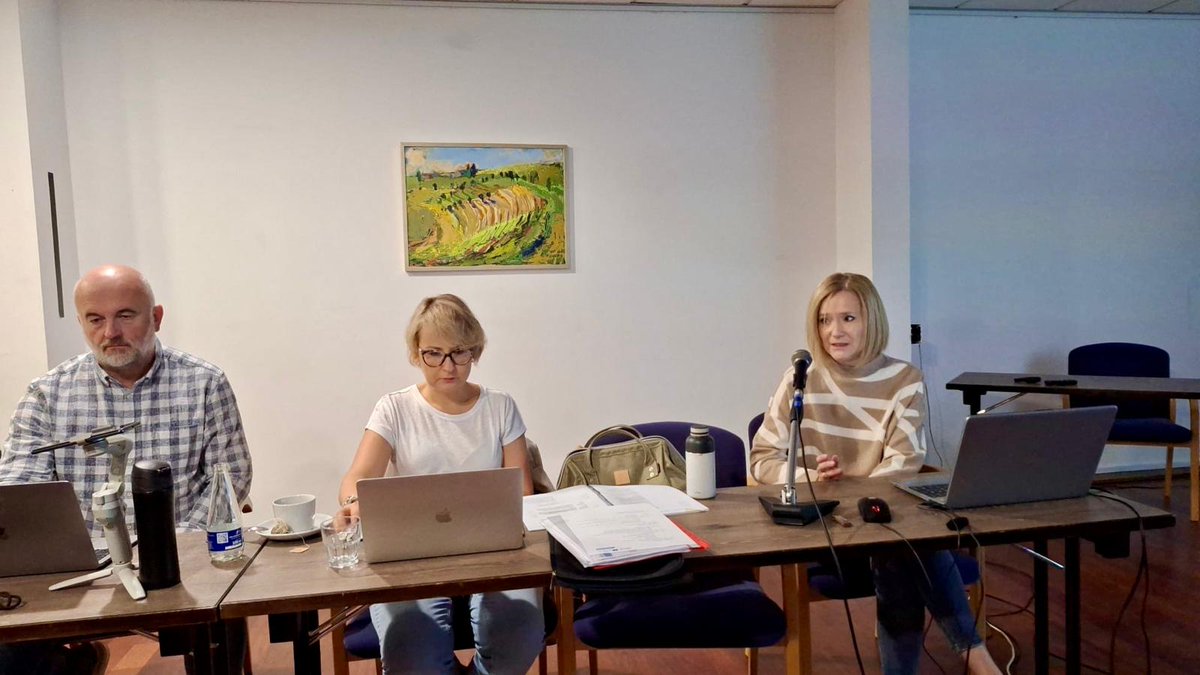 ANCI Liguria (@anciliguria) on Twitter photo 📌#Interreg Central Europe More than a Village: secondo e ultimo giorno di Meeting in Slovenia per il dg Anci Liguria <a href="/PierluigiVinai/">Pierluigi Vinai</a> e Alessandra Modica, che questa mattina hanno presentato il progetto pilota ligure per l'Alta Val Polcevera. 
I dettagli
👉anciliguria.it/newsbox/a-murs… 📌#Interreg Central Europe More than a Village: secondo e ultimo giorno di Meeting in Slovenia per il dg Anci Liguria <a href="/PierluigiVinai/">Pierluigi Vinai</a> e Alessandra Modica, che questa mattina hanno presentato il progetto pilota ligure per l'Alta Val Polcevera. 
I dettagli
👉anciliguria.it/newsbox/a-murs…
