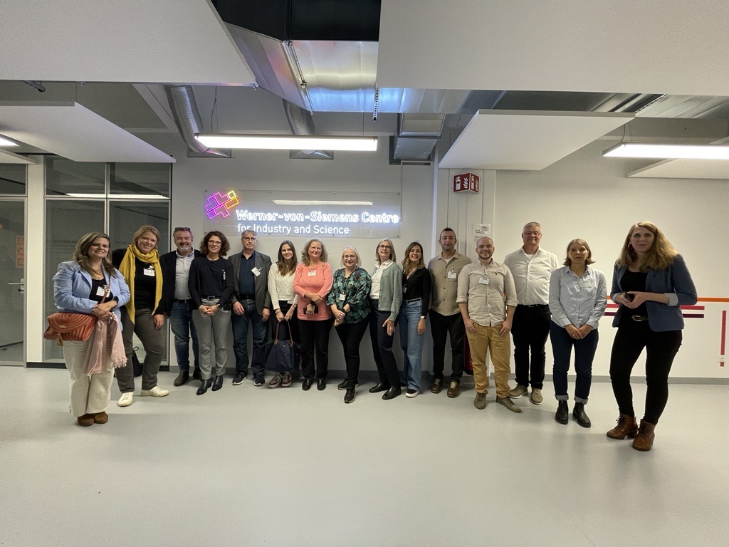 EENBerlinBrandenburg (@bb_europe) on Twitter photo Thematic Group #Research & #Innovation is meeting today <a href="/BerlinPartner/">Berlin Partner</a> to boost our collaboration. We are so happy to welcome the <a href="/EEN_EU/">Enterprise Europe Network 🇪🇺</a>'s colleagues in #Berlin. The meeting started already yesterday with an inspiring visit to @WvSC_Berlin @zukunftsorte
#EENCanHelp #HorizonEU Thematic Group #Research & #Innovation is meeting today <a href="/BerlinPartner/">Berlin Partner</a> to boost our collaboration. We are so happy to welcome the <a href="/EEN_EU/">Enterprise Europe Network 🇪🇺</a>'s colleagues in #Berlin. The meeting started already yesterday with an inspiring visit to @WvSC_Berlin @zukunftsorte
#EENCanHelp #HorizonEU