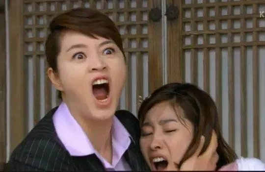 스토리 미는데 자꾸 이게 생각나서 웃음을 멈출수가 X