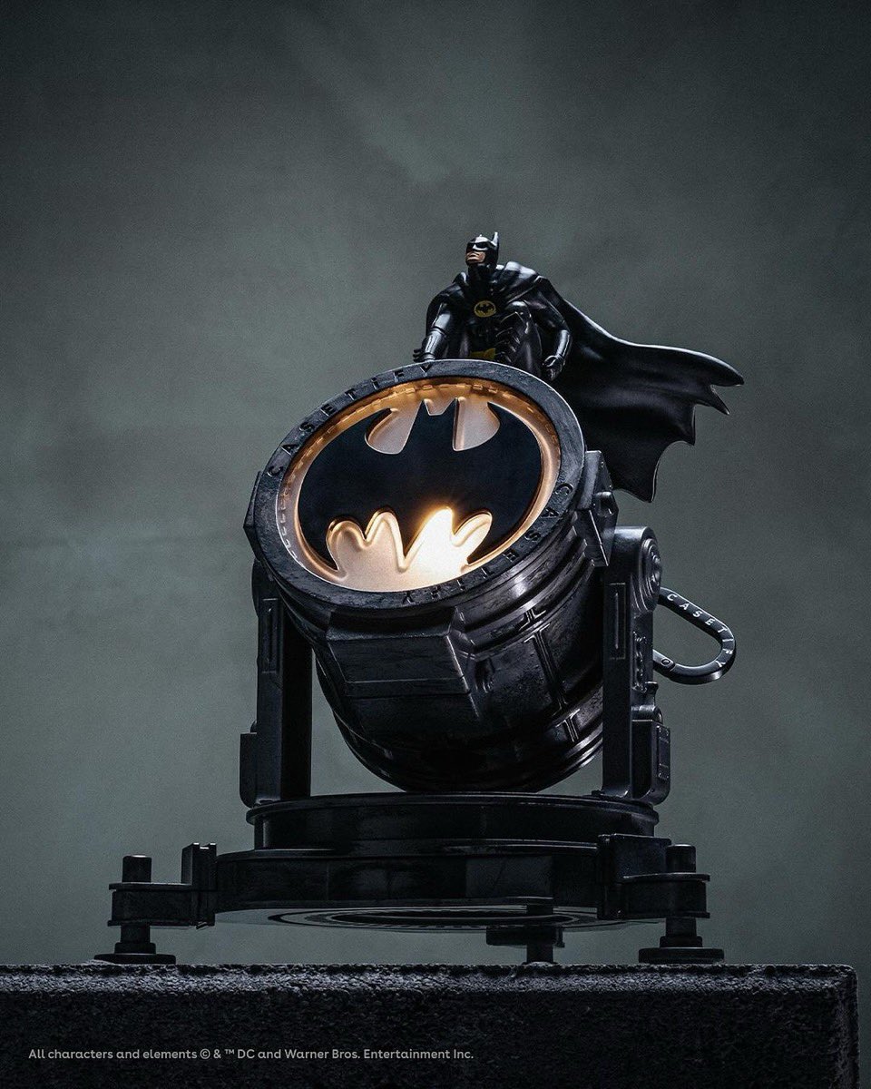 uptod4te's tweet image. CASETiFY x Batman 85周年記念コラボコレクションが国内10月16日（水）に発売。先着順予約限定販売のバットモービル™ケースは30万3,600円。【ケースティファイ バットマン】
uptodate.tokyo/casetify-x-bat…