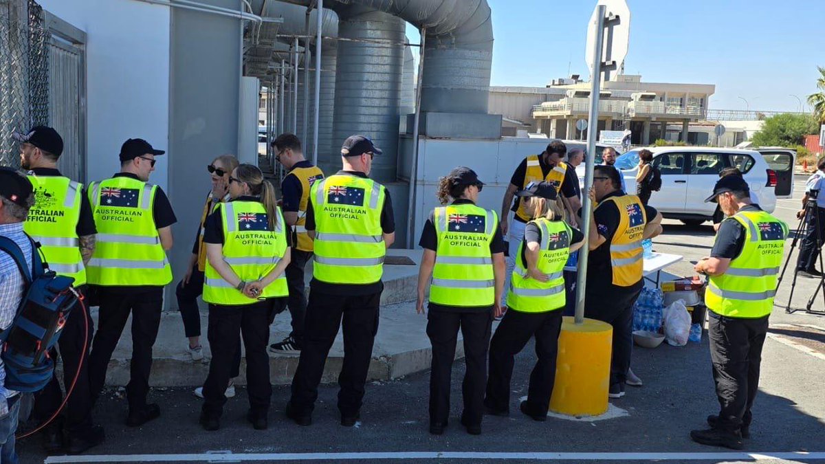 Since last Saturday, 5 October, 2024, the Australian Government has facilitated the evacuation of over 1400 citizens from Beirut through Cyprus, with 11 flights arriving in Cyprus and 7 departing for Australia, marking a significant and emotional rescue operation.

We have now