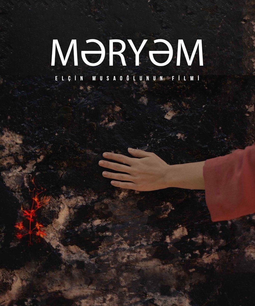 Elçin Musaoğlu #Meryem’de, adeta ruhani bir dinginlikle süzülen kamerası ve hiç kesme yapmadan çektiği upuzun sahneleriyle perdeden taşan hipnotik ve hüzünlü bir atmosfer yaratmış. Sadece saf yetenekle gelebilecek bir başarı.