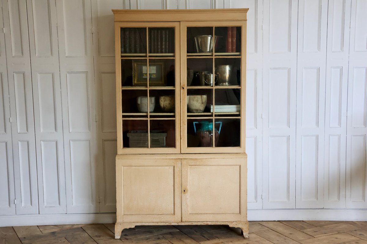 BrownriggUK's tweet photo. Good 19th Century English Painted Bookcase
https://t.co/MjJcFKZGsO
#paintedbookcase #englishbookcase #antiquepaintedbookcase #paintedfurniture https://t.co/mfkwdUwDDQ