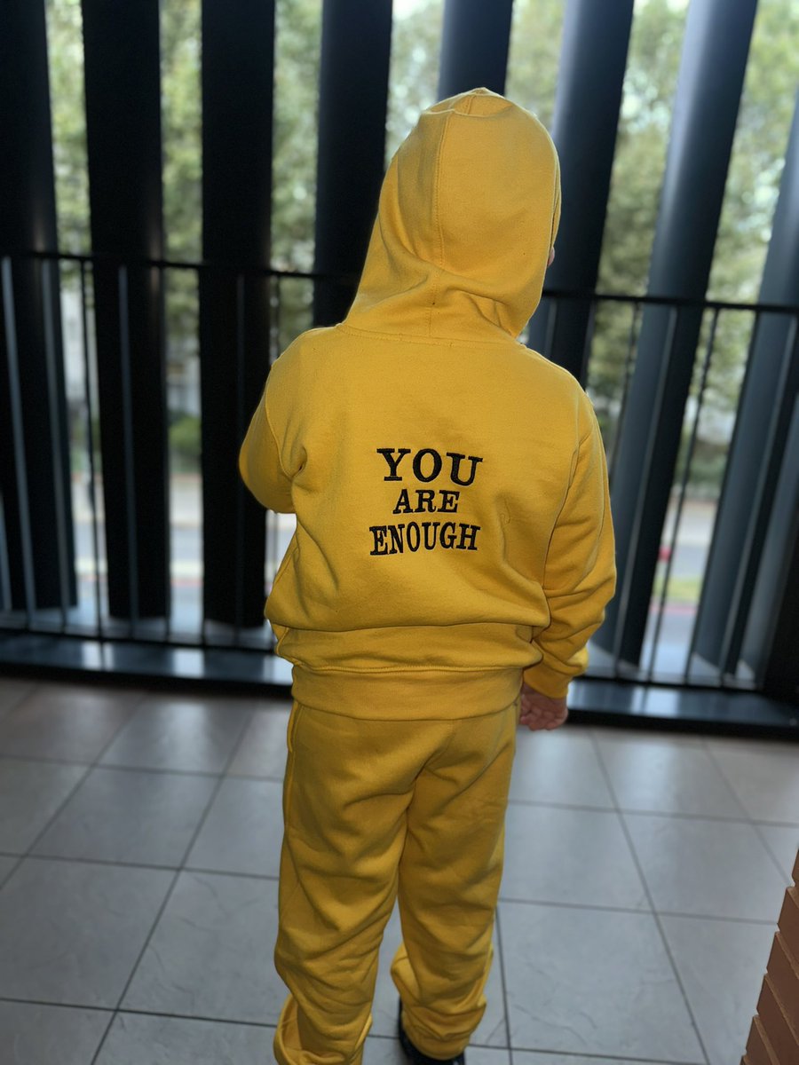 random_karma's tweet photo. #helloyellow #youngminds #MentalHealthMatters #MentalHealthAwareness #MentalHealthDay https://t.co/UKZsV4cFbP