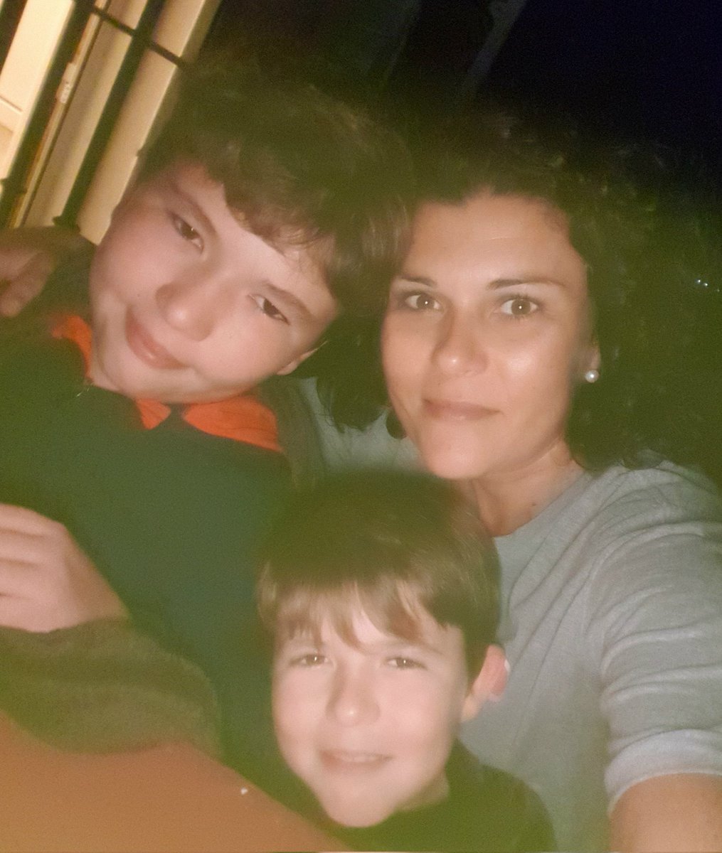 aiomaquerico's tweet photo. Esperando los fuegos del fin de la feria "de Roma"  2024 💃💃💃 https://t.co/gKjWgAmj59