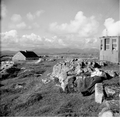 Alma Clavin (@clavinalma) on Twitter photo Session 3: Embedding Sustainability in the Curriculum <a href="/gaillimhCELT/">GalwayCELT</a>. Physicist <a href="/lizcoleman9/">lizcoleman</a>✨on climate, air quality + the role of stories in climate education + comms, starting with the Atmospheric Research Station, Mace Head 1958. Photo: <a href="/uniofgalway/">Ollscoil na Gaillimhe | University of Galway</a> visual history collection🙏 Session 3: Embedding Sustainability in the Curriculum <a href="/gaillimhCELT/">GalwayCELT</a>. Physicist <a href="/lizcoleman9/">lizcoleman</a>✨on climate, air quality + the role of stories in climate education + comms, starting with the Atmospheric Research Station, Mace Head 1958. Photo: <a href="/uniofgalway/">Ollscoil na Gaillimhe | University of Galway</a> visual history collection🙏