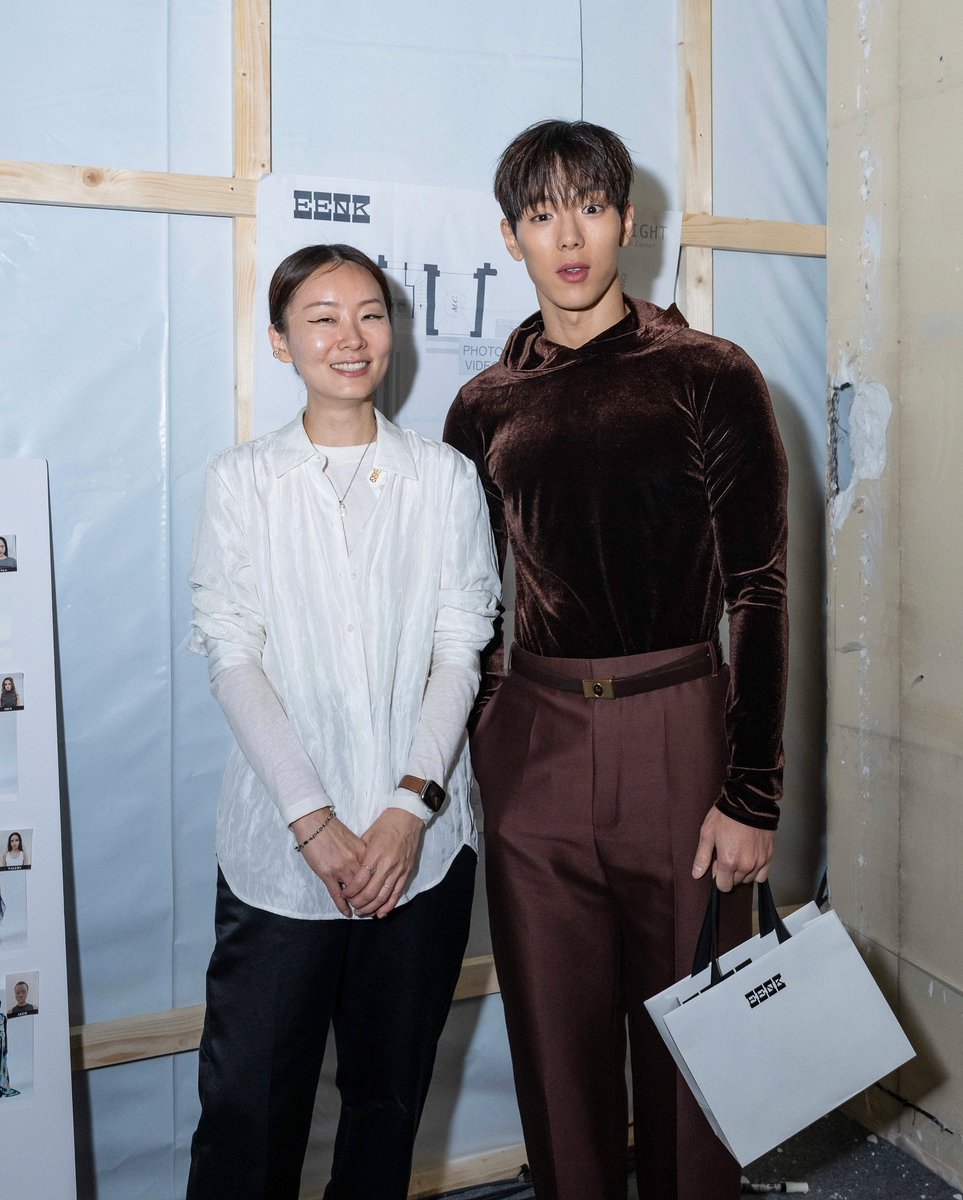 H_ONE_A's tweet image. 241009 EENK 디자이너님 인스타

LOVE YOU! 꿈같은 찰나를 함께해 준 사람들

#PFW #PFW2025 #파리패션위크
#몬스타엑스 #MONSTAX
#셔누 #SHOWNU