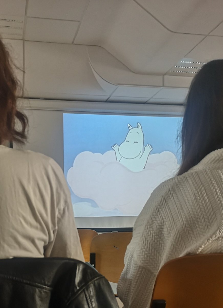 morstenebrarum's tweet image. w końcu mamy na wykładach o faktycznej sztuce, a nie jakieś tam baroki czy inne antyki