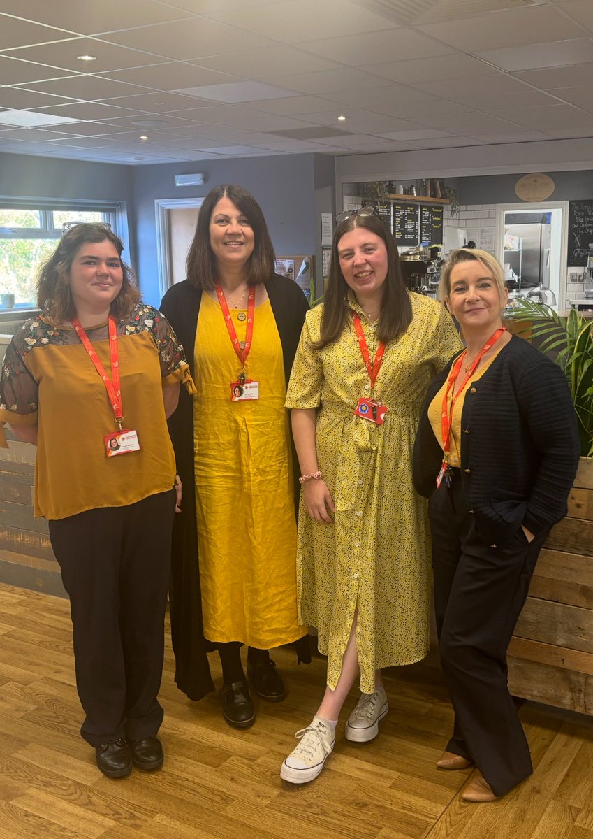 🌟Today staff are proudly wearing yellow in support of World Mental Health Day 💛

Remember you are never alone 💛

#WorldMentalHealthDay #HelloYellow