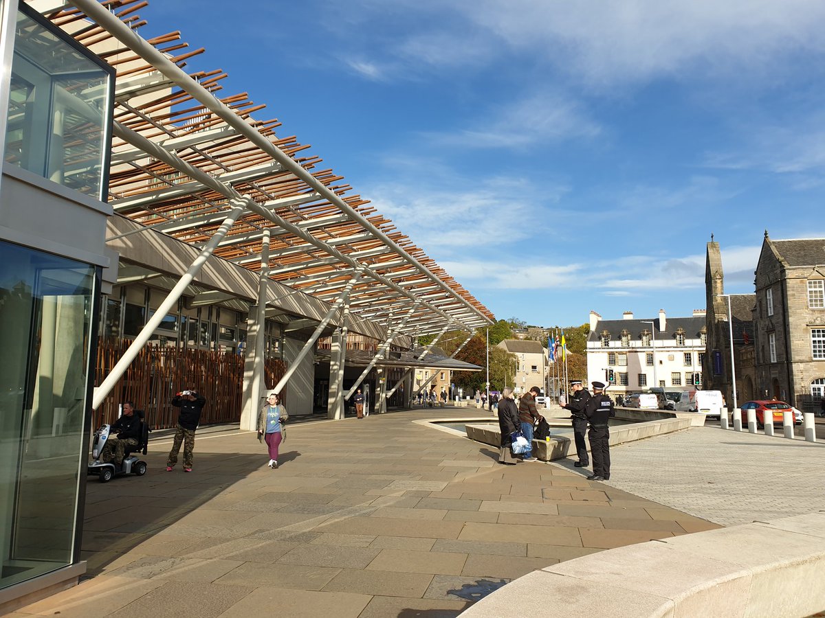 Helen Malo (@helenmalo3) on Twitter photo Beautiful day to celebrate #HospiceCareWeek with hospices and MSPs @scottisparliament this lunchtime. Thanks to <a href="/Miles4Lothian/">Miles Briggs MSP</a> for hosting <a href="/hospiceuk/">Hospice UK</a> Beautiful day to celebrate #HospiceCareWeek with hospices and MSPs @scottisparliament this lunchtime. Thanks to <a href="/Miles4Lothian/">Miles Briggs MSP</a> for hosting <a href="/hospiceuk/">Hospice UK</a>