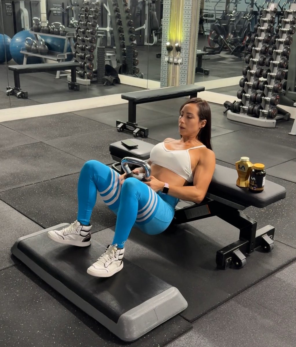 LAMuscle's tweet image. London PT Cynthia Aguirre’s Leg Day Workout
Photoshoot at Park View Health Clubs:
lamuscle.com/knowledge/wome…

#lowerbodyworkout #gym #exercise #motivation #athlete #fitnessmotivation #fitbody #lamuscle #workout