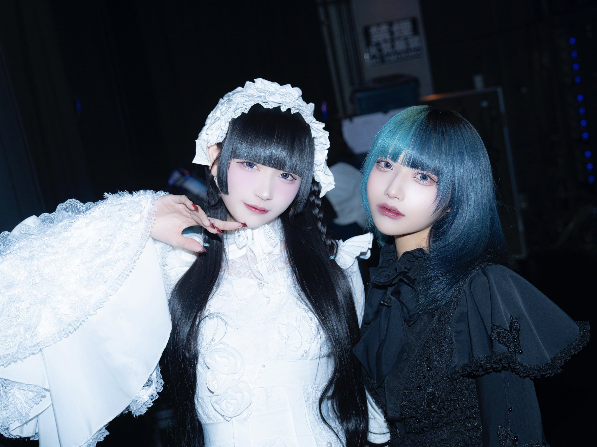 GZhdYN_a4AAXsnG.jpg:large