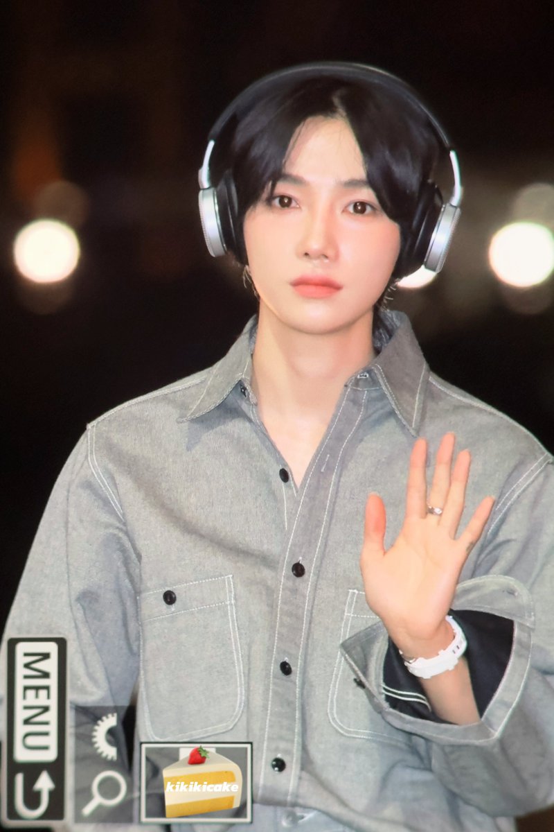 241010 ICN
블러셔가 잘 어울리는  남돌?
#더보이즈 #THEBOYZ #ドボイズ
#뉴 #NEW #최찬희 #ニュー