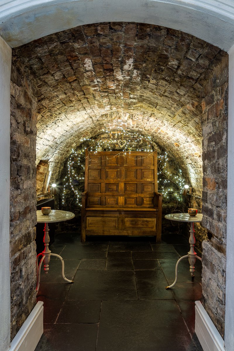 Castles are made for exploring – discover hidden gems like this with an adventure through the castle during your stay ✨

#DiscoverBellingham #Ireland #HiddenGem #Castle #Louth #Estate