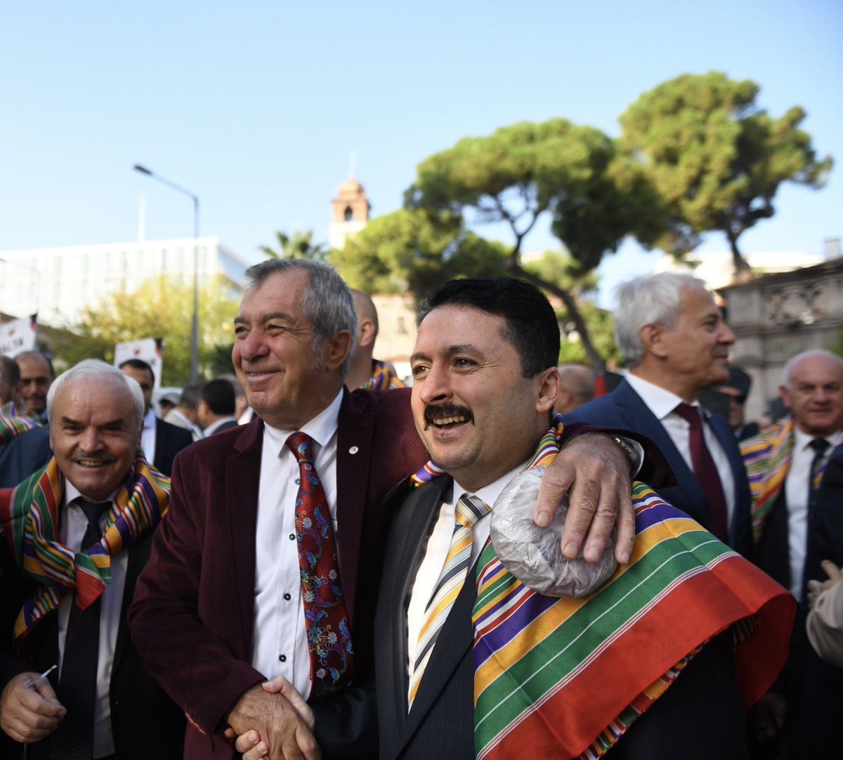 Balıkesirli sadıçlarımın ve tüm hemşehrilerimin Balıkesirliler Günü kutlu olsun.