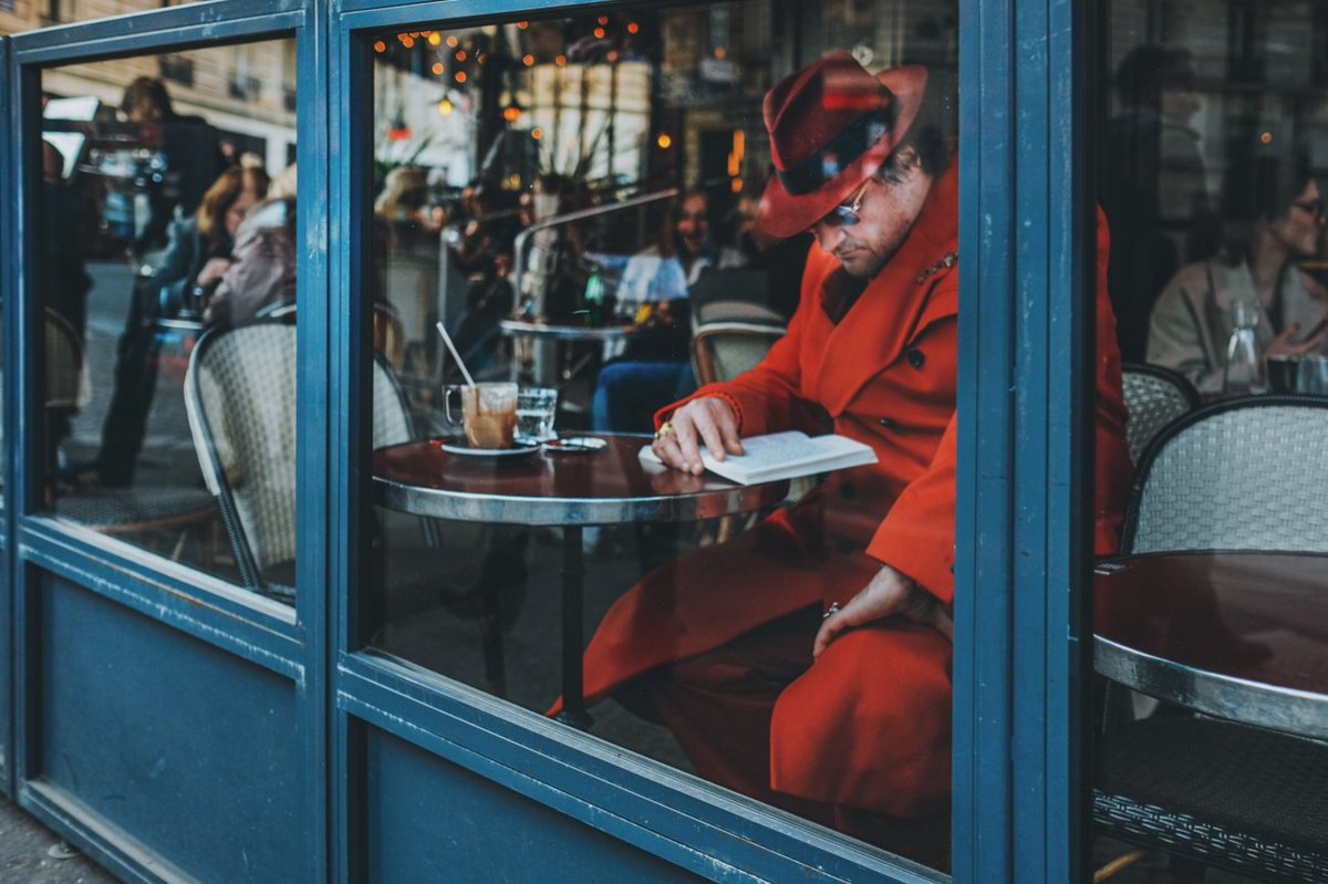 No Photoshop. No AI. No tricks. I deliver basic photography 😇