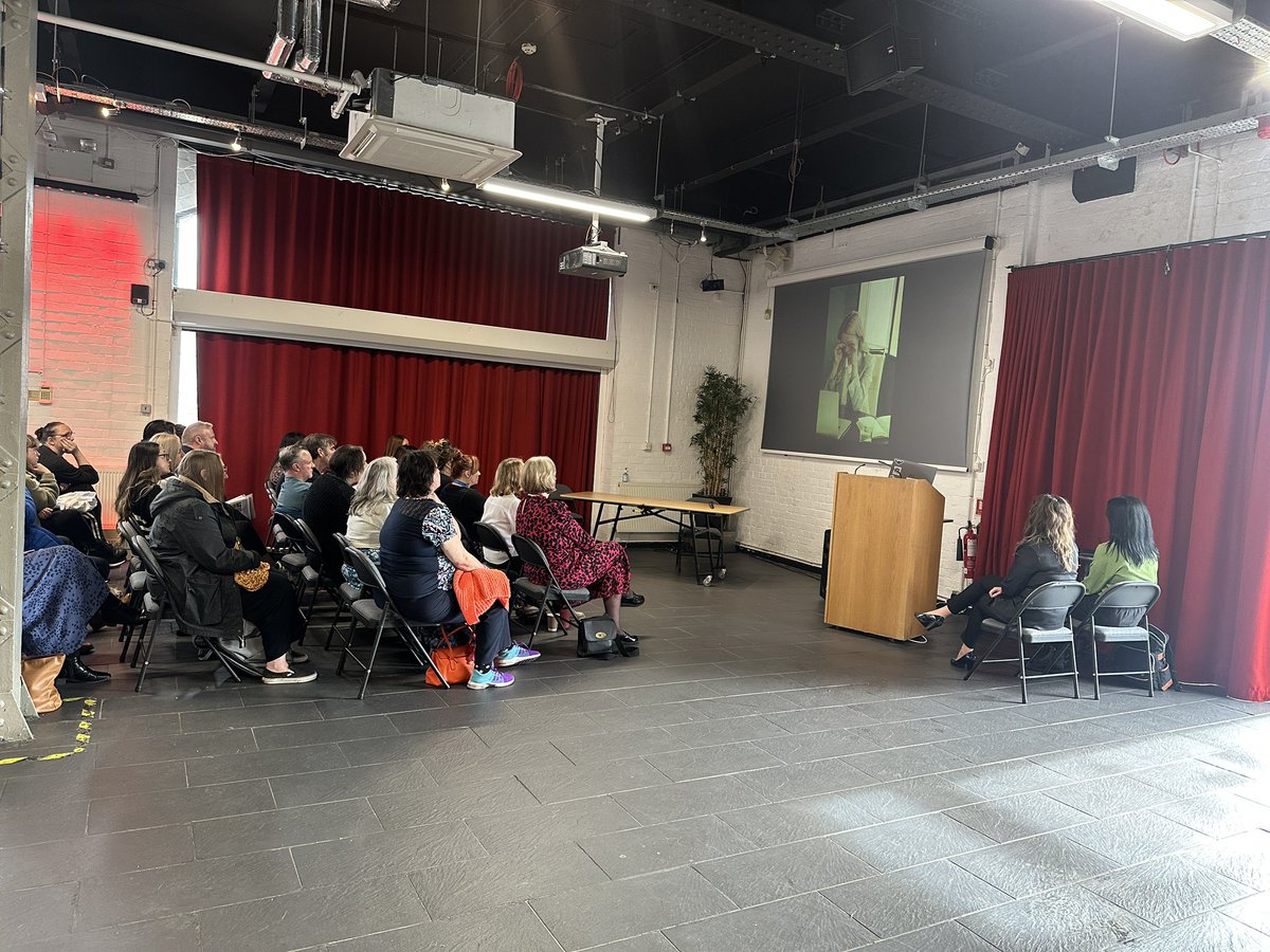 We’re here at the Waterfront Museum to celebrate World Mental Health Day!

Rydyn ni yma yn Amgueddfa’r Glannau i ddathlu Diwrnod Iechyd Meddwl y Byd!