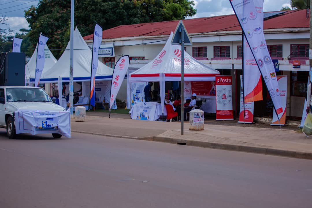 ubtsug1's tweet image. Posta Uganda partnered with Gulu RBB to conduct a blood donation drive in commemoration of world post day 2024. The drive is running from 8th to 10th Oct 2024.@postbankug @RotaryGulu @gulu