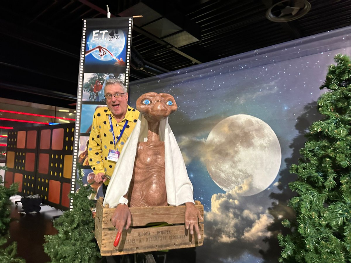 Frontmania tweet media