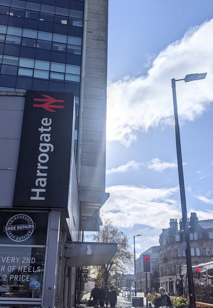 AlphaCopdDoc's tweet image. A pleasure to talk about #aatd in the rare disease symposium #BASL2024 Quick tour through diagnosis, liver disease progression &amp;amp; clinical trials. Lovely day for it too, topped off by a delicious slice of hazelnut cake before the journey home 😋