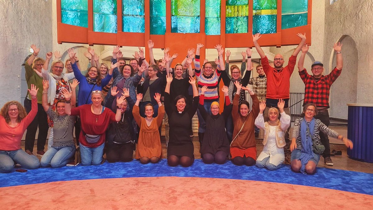 Ju Hoppe (@ju_hoppe) on Twitter photo Gute Stimmung, toller Austausch mit Gemeindepädagog*innen im Interkulturellen Zentrum <a href="/KKNeukoelln/">Kirchenkreis Neukölln</a> - es hat Spaß gemacht, über Möglichkeiten #interreligiösen, #gesellschaftlichen Zusammenhalts zu sprechen. Gute Stimmung, toller Austausch mit Gemeindepädagog*innen im Interkulturellen Zentrum <a href="/KKNeukoelln/">Kirchenkreis Neukölln</a> - es hat Spaß gemacht, über Möglichkeiten #interreligiösen, #gesellschaftlichen Zusammenhalts zu sprechen.