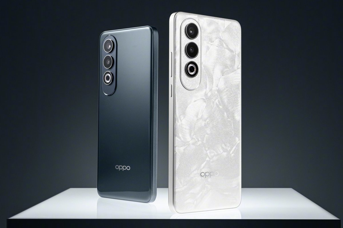 ZionsAnvin's tweet photo. Oppo K12 Plus in Basalt Black and Snow White shades.
#Oppo #OppoK12Plus https://t.co/RnDZStuCIf