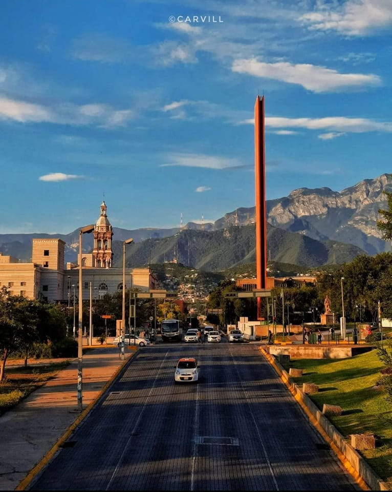 ¡Buenos días Monterrey! Ya es #FelizJueves casi fin de semana ¡ánimo! 🤠😎🤙