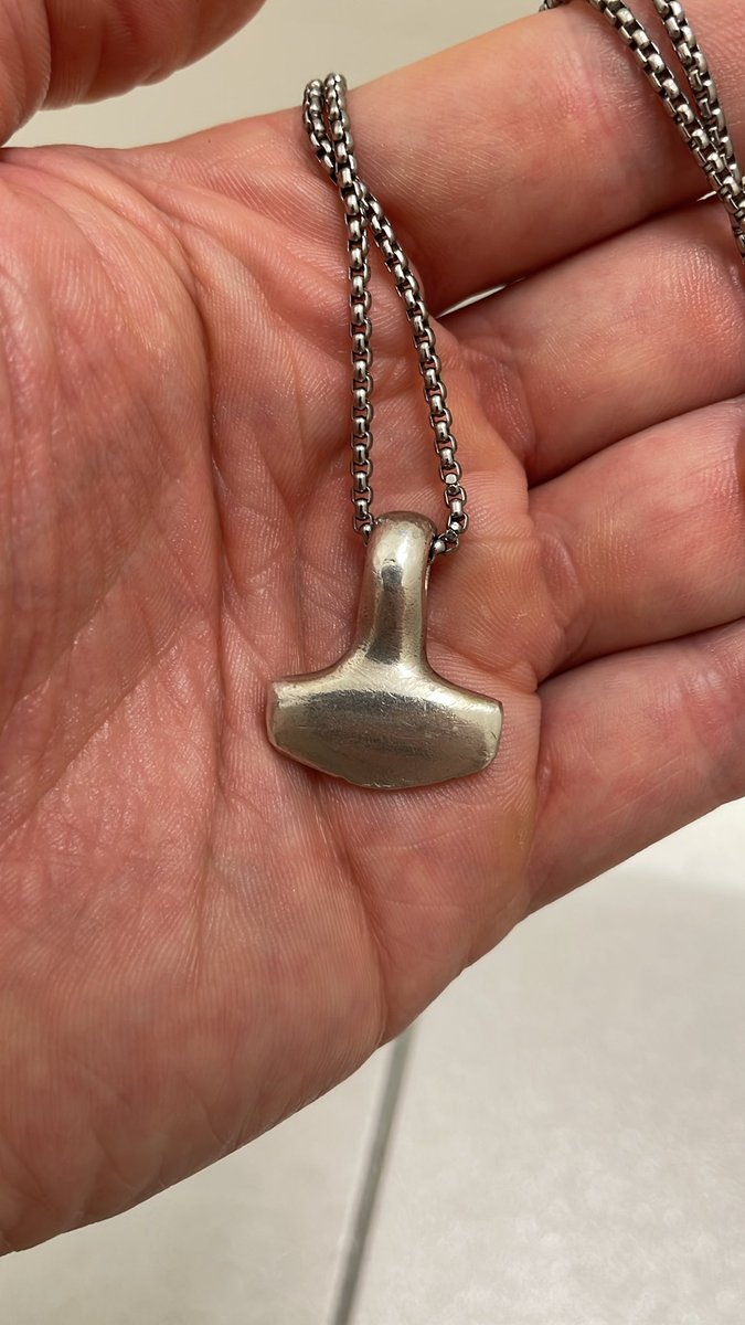 Donnerkraft1's tweet photo. Thor is strenght and courage to survive the merciless wild. Fight and prevail. https://t.co/TLXaCCCNs7
