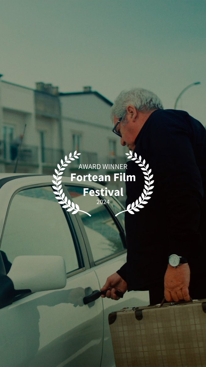 “O palhaço que há em nós" won the “Best Movie (short)” and the “Best Drama Film” awards at the international festival “Fortean Film Festival”, in Standish, UK.