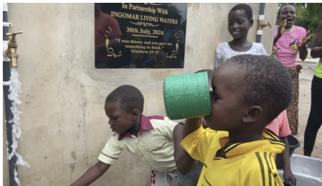 IngLivingWaters's tweet photo. Weme Nakopke in Volta Region of Ghana, a village of hard-working farmers who were living with little access to clean water. Now it is available to reduce the morbidity related to waterborne diseases thanks to @ingomarlivingwaters and @hope_for_ghana https://t.co/OqBDaM32QO https://t.co/lztwwiiZBP