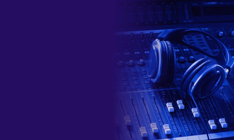 ModestHeights's tweet image. Need help choosing the right microphone? Our latest blog breaks down the best options for every genre! 🎤 #RecordingStudio #Microphone