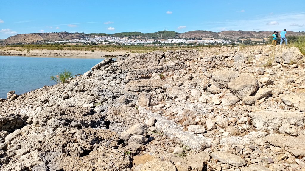 Este domingo en #Cuadernosdearqueología de @DiasDAndalucia hablaremos de la villa romana del Cañuelo situada en el embalse de Bornos, Cádiz, en pleno Guadalete. La directora de la excavación, Macarena Lara, nos pondrá al día de los trabajos arqueológicos que se vienen realizando
