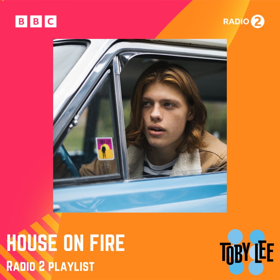 100__PERCENT's tweet image. Tune into @BBCRadio2 to hear House On Fire by @tobyleeguitar on the BBC Radio 2 playlist. We love hearing it on the radio in the 100% office!