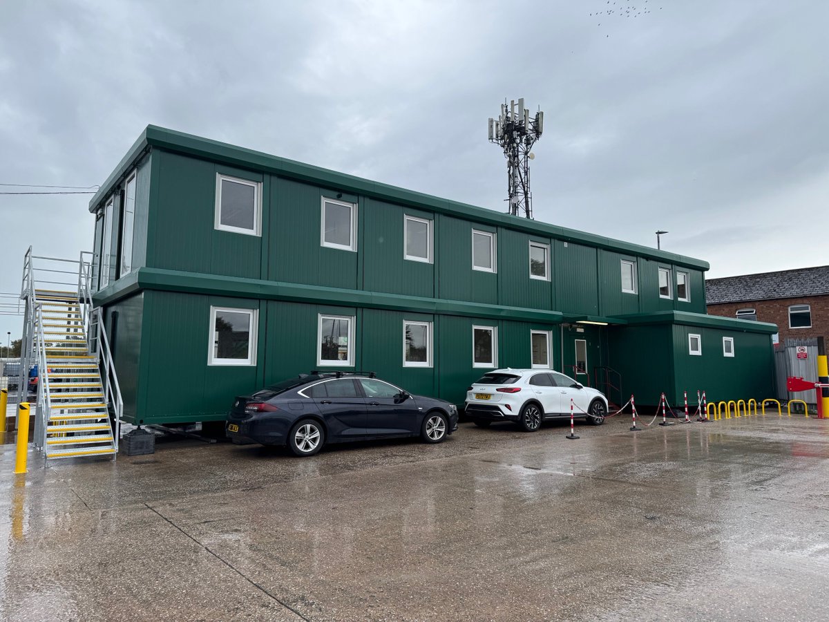ConceptCabins's tweet photo. Modular Office/Welfare set up done and dusted at our client's site in Middlewich! 🚛

This customer contacted us in early 2023 looking to replace their timber framed 4 Bay, they're now enjoying their new 19 Bay office... talk about an upgrade! 🏢 https://t.co/w7nMGAJhwb