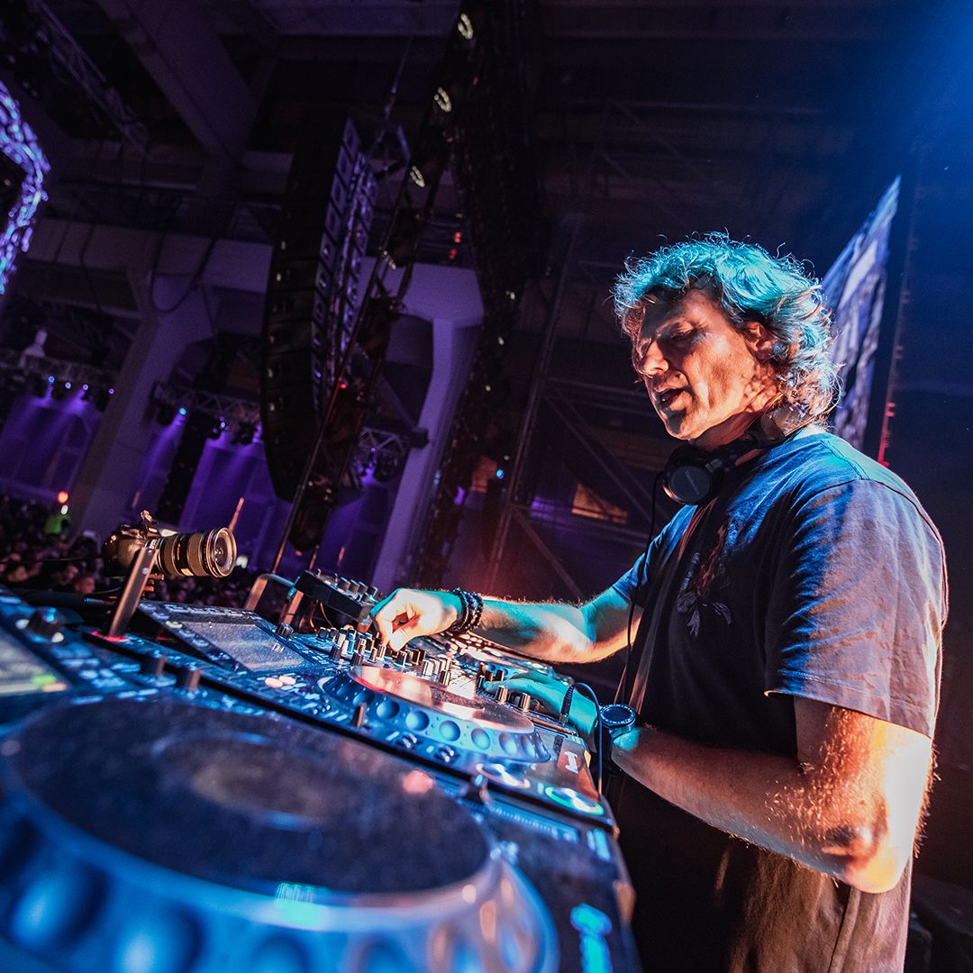 36db (@36dbmusic) on Twitter photo DJ. Producer. Maestro. Hernan Cattaneo (<a href="/Cattaneo_Hernan/">Hernan Cattaneo</a>)'s collaborative 36db Environment production templates for Ableton Live are available now.
36db.live/products/herna… DJ. Producer. Maestro. Hernan Cattaneo (<a href="/Cattaneo_Hernan/">Hernan Cattaneo</a>)'s collaborative 36db Environment production templates for Ableton Live are available now.
36db.live/products/herna…