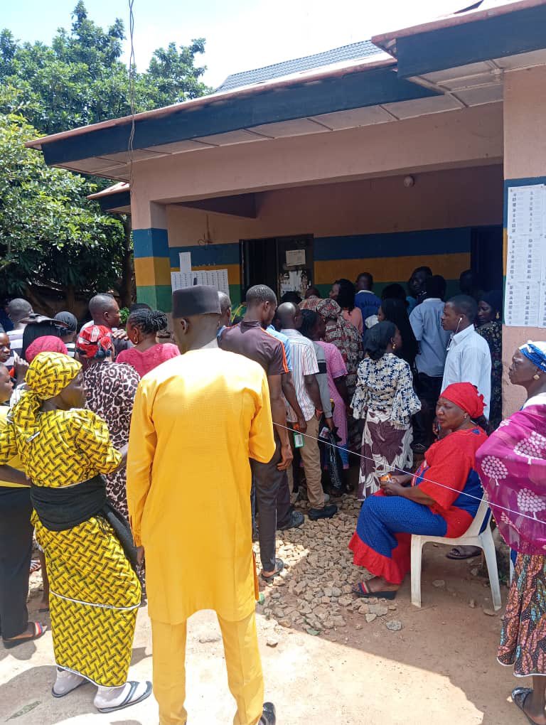 gparamallam's tweet image. Privileged yesterday to see grassroots democracy in action as an observer in 15 polling units in Jos-North. Engaged with PLASIEC officials, party agents and voters. I watched voters in Riyom and Jos-South also. Entirely peaceful exercise. Celebrating peace in Plateau and Nigeria.