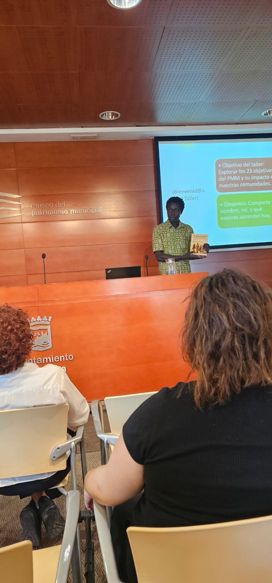 CasCatSen's tweet photo. ¡Gracias #Málaga por un gran taller sobre el #PactoMundialMigraciones el 4 de octubre! 📷 Seguimos trabajando por una migración más segura y respetuosa. Próximas paradas: #Canarias y #VitoriaGasteiz. #TejiendoRedes #PMM #DerechosHumanos #As https://t.co/AjnStYf9QB