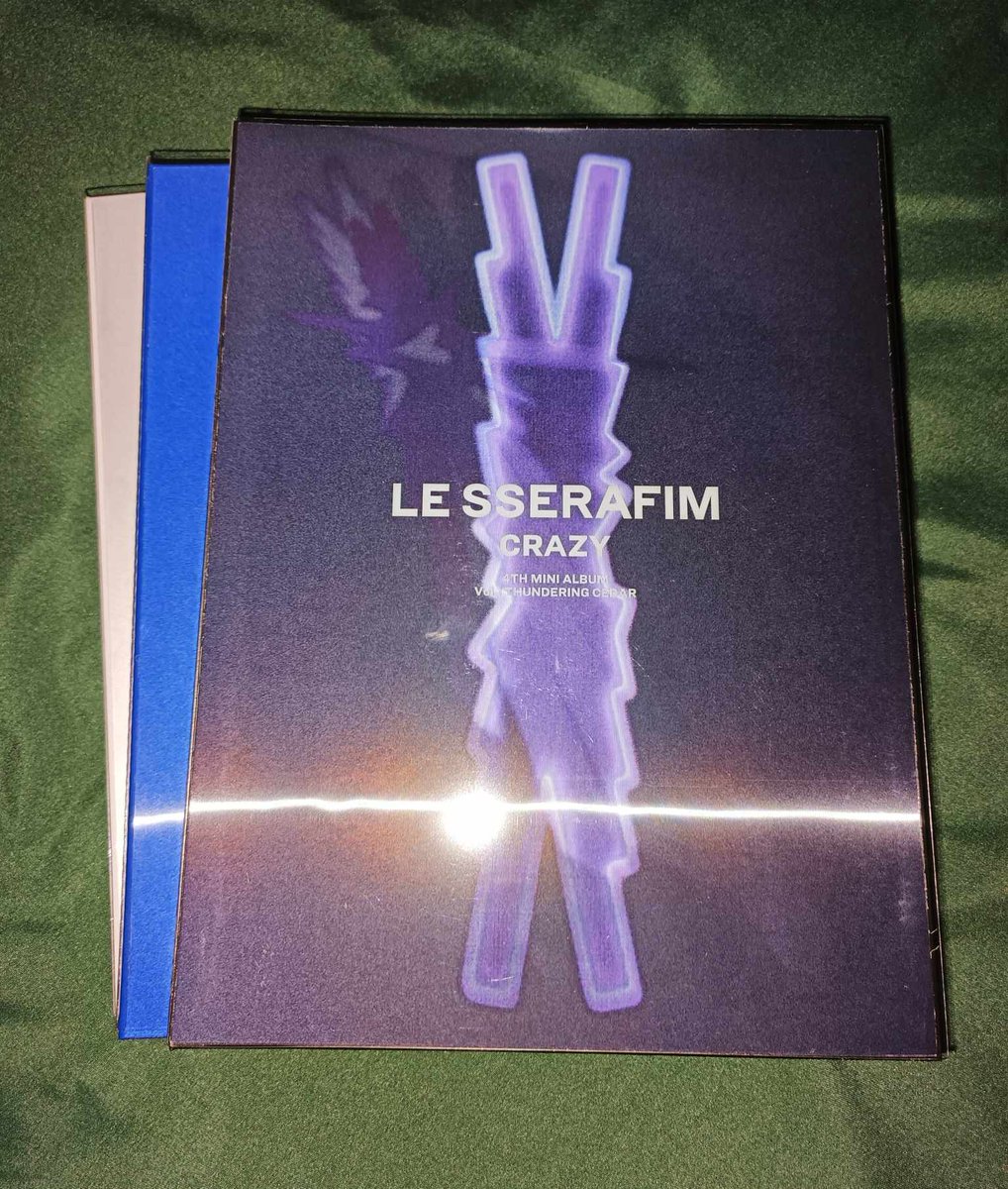AdyefaiR's tweet photo. Crazy albums coming through ✨

Thank you so much @kyon_d0 for bringing these treasures home 🥹🫶 til our next transaction!!

💟 #raidfayemails https://t.co/UssNZ4hUCd