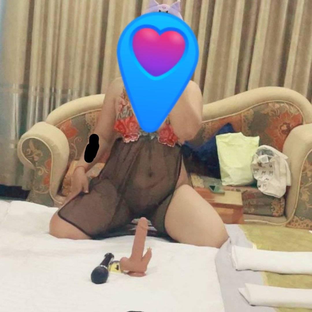linda single tweet media