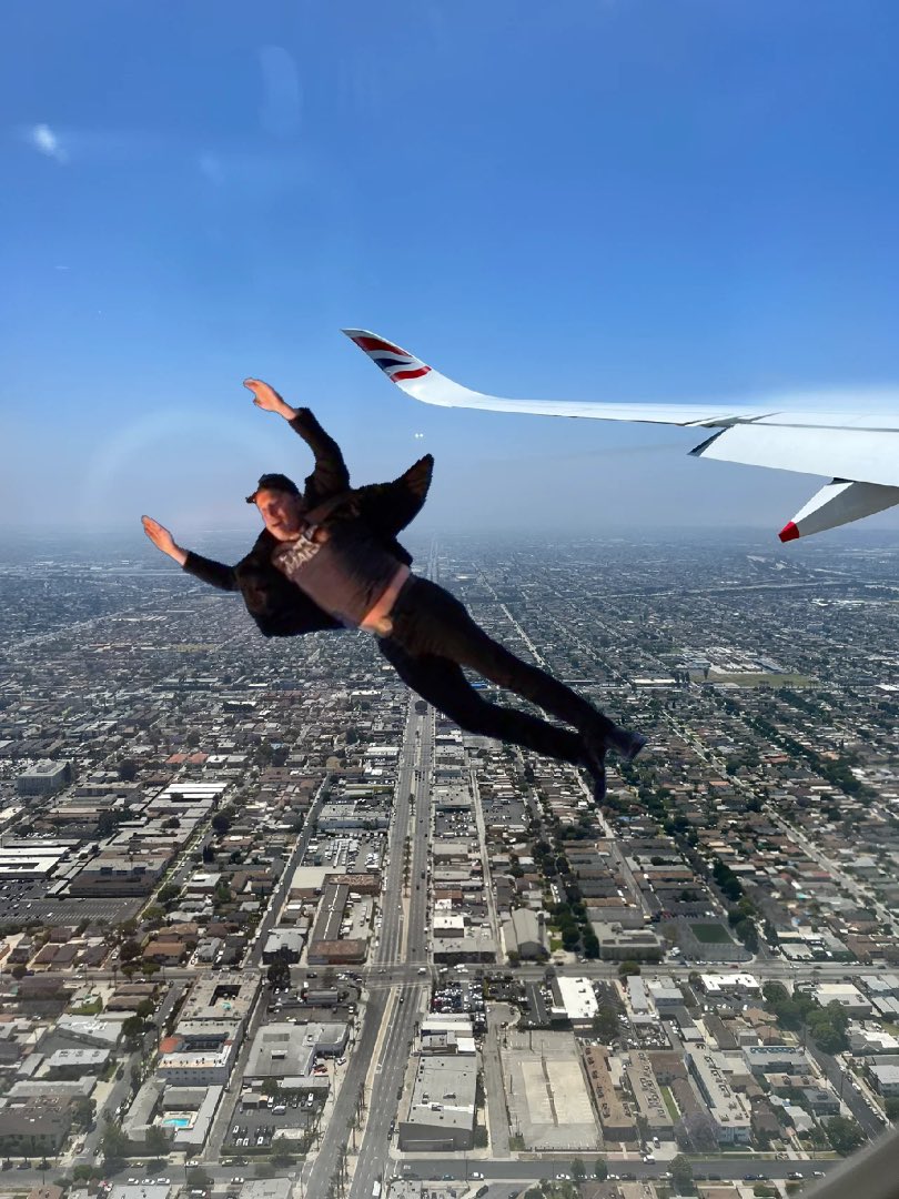 FlyingElon's tweet photo. GM ✈️ $Flon https://t.co/9caTEMctM8