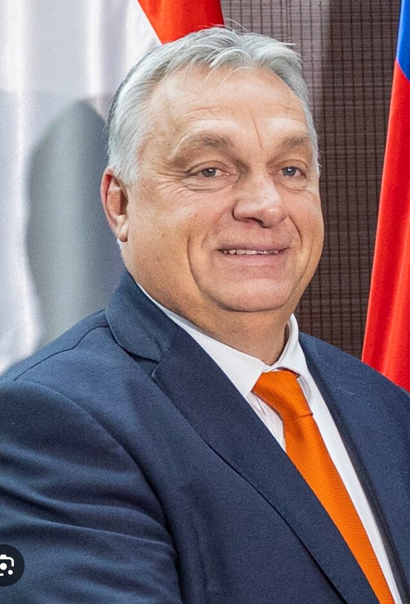 Daniel Freund (@daniel_freund) on Twitter photo Die <a href="/SWagenknecht/">Sahra Wagenknecht</a>-Leute im Europaparlament haben gestern Orban beklatscht und in ihrer Rede bejubelt.
Man fragt sich schon, warum einer wie <a href="/FabioDeMasi/">Fabio De Masi 🦩</a> da mitmacht, der sich eigentlich mal einen Namen gemacht hat im Kampf gegen Korruption und für Transparenz. Die <a href="/SWagenknecht/">Sahra Wagenknecht</a>-Leute im Europaparlament haben gestern Orban beklatscht und in ihrer Rede bejubelt.
Man fragt sich schon, warum einer wie <a href="/FabioDeMasi/">Fabio De Masi 🦩</a> da mitmacht, der sich eigentlich mal einen Namen gemacht hat im Kampf gegen Korruption und für Transparenz.