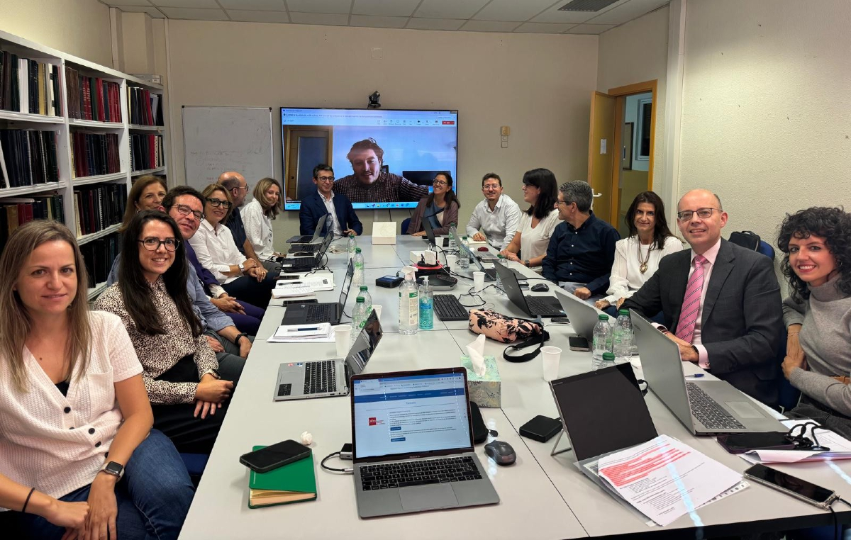 💥Hoy la junta directiva de AEMARK se ha reunido para planificar las actividades a realizar durante el próximo año y #AEMARK25

🚀¡Vamos!