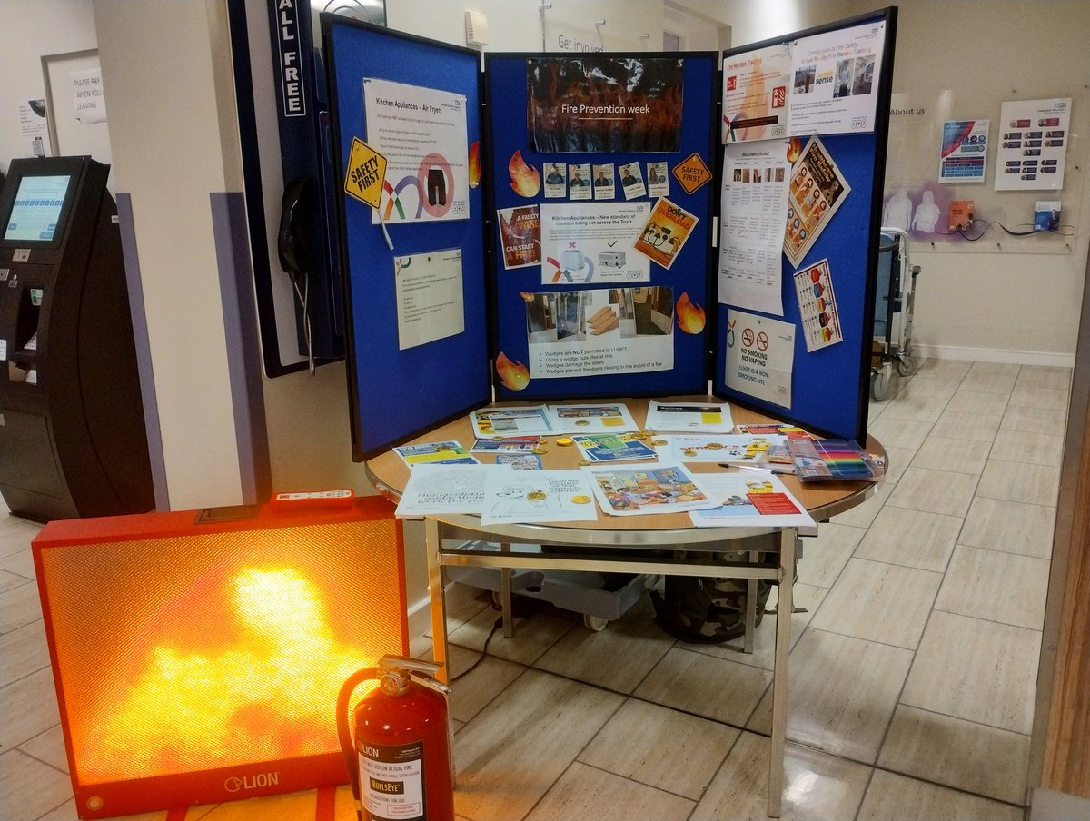 We are now <a href="/LiverpoolWomens/">Liverpool Women's University Hospital</a>  for #FirePreventionWeek <a href="/GaryPriceTweets/">Gary Price 💙</a>  <a href="/jamessumnerNHS/">James Sumner 💙</a> @LivHospitals  #teamfire #NHS